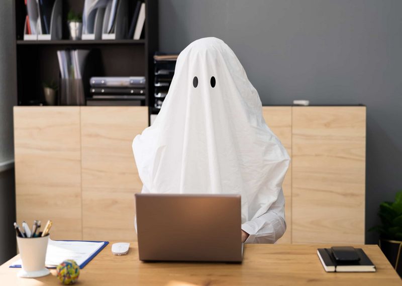 Was ist ein Ghostwriter und wie engagiert man einen für seinen Blog?